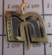 912c Pin's Pins / Beau Et Rare / MARQUES / NEWFORM - Markennamen