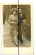 PHOTOGRAPHIE . LOIRE. SAINT CHAMOND. Un Couple Endimancher Dans Une Rue . Avril 1948 - Lieux