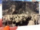 Snapshot 1950 Lourdes, Homme, Femme, Debout Devant La Grotte - Personas Anónimos