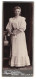Fotografie Fr. Schlüter, Wilster, Schmiedest. 28, Junge Dame Im Weissen Kleid  - Personnes Anonymes