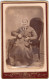 Photo CDV  D'une Femme  élégante Posant Dans Un Studio Photo A Sedan - Oud (voor 1900)