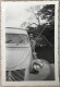 Portrait D’une Jeune Femme Décoiffée Montant Au Volant De Sa CITROËN 2CV Photo Snapshot Vers 1960 - Automobile