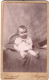 Photo CDV D'un Petit Bébé Posant Dans Un Studio Photo A Mézières - Old (before 1900)