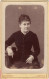Photo CDV D'une Jeune Fille élégante  Posant Dans Un Studio Photo A Lunéville - Antiche (ante 1900)