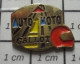 1818B Pin's Pins / Beau Et Rare / MARQUeS / AUTO ECOLe AUTO MOTO GaLLOT CasQUe INTEGRaL - Merken