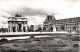 75-PARIS LES JARDINS ET L ARC DE TRIOMPHE-N°5138-E/0335 - Andere & Zonder Classificatie