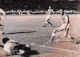 FOOTBALL C.A.P. CONTRE REIMS MATCH AMICAL 08/1961 VICTOIRE DE REIMS 2-1 TIR DE AKESBI PHOTO 18 X 13 CM - Deportes