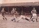 FOOTBALL 08/1961 VICTOIRE DU RED STAR CONTRE LE F.C. LIEGEOIS 1-1 LE GOAL DU RED STAR PLONGE  PHOTO 18 X 13 CM - Sport