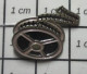 1818B Pin's Pins / Beau Et Rare / CINEMA / BOBINE PELLICULE FILM - Kino