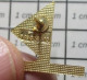 1818B Pin's Pins / Beau Et Rare / VILLES / VILLE DE SEVRAN On Est Bien , Hein Tintin ! - Cities