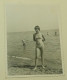 A Young Girl On The Seashore - Personnes Anonymes