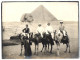 Photo Photographe Inconnu,  Vue De Giseh / Ägypten, Globetrotter & Einheimischer Führer, Sphinx & Cheops-Pyramide  - Places