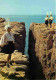 Folklore - Costumes - Vendée - Les Sables D'Olonne - Sablaises Au Puits D'Enfer - CPM - Voir Scans Recto-Verso - Costumes