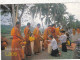 LAOS. VIENTIANE (ENVOYE DE). BUDDHISMS " MORNING ALMS ". ANNEE 2002 + TEXTE + TIMBRE. FORMAT - Laos