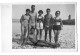 Photo ( 8.5cm/13.5cm ) - Anonymous Persons,Skopje 1956,on The Beach - Anonymous Persons