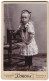 Fotografie Corona, Zwickau I. S., Wilhelmstrasse 7, Kleines Blondes Mädchen Mit Blume In Der Hand  - Anonieme Personen