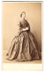 Photo London Stereoscopic Co., London, Regent St. 110, Portrait Dame Im Seidenen Biedermeierkleid Mit Brief, 1863  - Personnes Anonymes