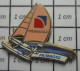 912B Pin's Pins / Beau Et Rare / SPORTS / VOILE TRIMARAN PRIMAGAZ Par STARPIN'S - Sailing, Yachting