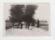 People Pose To Old Car, Classic Car, Scene, Vintage 1930s Orig Photo 8.2x6cm. (16150) - Automobile