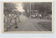 Laos - Armée Laotienne - Drapeau Laotien - Cérémonie - EN Attendant Le Roi ? - CARTE PHOTO - Ed. Inconnu  - Laos