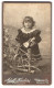 Fotografie Adolf Fischer, Weida I. Th., Geraerstrasse 27 /29, Kleines Mädchen Mit Puppe  - Anonyme Personen