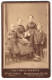 Fotografie Alfred Lewitz, Hamburg, Wandsb. Chaussee 278, Vier Kinder In Biedermeierkleidung Im Atelier  - Personnes Anonymes
