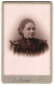 Fotografie F. M. Makeeff, Locle, Apartes Fräulein Im Portrait  - Anonyme Personen