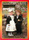 56 - Morbihan - Auprès Du Vieux Puits, Petits Enfants En Costume Du Morbihan, Région De Vannes - Folklore - Scènes Et Ty - Other & Unclassified