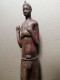 UNE FEMME AFRICAINE EN BOIS SCULPTE - African Art