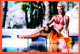 05248 / ⭐ ◉ SYLVIE VARTAN 1990s Vacances Longue Tresse Bord Piscine Photographie Sur Papier Photo 15x10cm - Sänger Und Musikanten