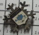 912E Pin's Pins / Beau Et Rare / VILLeS / LES CARROZ BLASON ECUSSON ARMOIRIeS FLOCON DE NEIGE - Villes