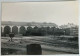 Photo Ancienne - Snapshot - Train - Locomotive - CARHAIX - Bretagne - Ferroviaire - Chemin De Fer - Gare Dépôt - RB - Trains