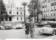 MONTÉ-CARLO - CARTE PUBLICITAIRE TEEPOL - AUTOMOBILES - MME ST-MARTIN ET SON FILS DEVANT LE CASINO Cpsm 1959 ♦♦♦ - Monte-Carlo