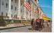 Grand Hôtel Mackinac Island Michigan U S Bus Leaving The Grand Hotel For Village Carriage Pulled By 2 Horses Coachman, - Other & Unclassified