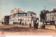 38. - SAINT-DENIS (93) - Cpa ± 1920 - Place De La Caserne - Tramway - Hôtel De La Poste - Marchande - Saint Denis