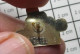 711E Pins Pin's / Rare & Belle Qualité SPORTS /  KARTING N°1 ABEL ET CYRILLE - Autorennen - F1