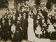 Photo Grand Cabinet - Photo De Mariage, Famille, Matelot, Femmes Avec Coiffe Régional  Ca 1900-10 L441 - Alte (vor 1900)