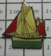2222 Pin's Pins / Beau Et Rare / THEME : BATEAUX / VOILIER CORSAIRE BRETAGNE ST MALO - Boats
