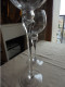 Delcampe - Ancien - 2 Grands Verres Ballon Photophores Sur Pieds En Verre - Glass & Crystal