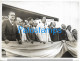 229164 ARGENTINA TUCUMAN GOBERNADOR FERNANDO RIERA 1951 PARTIDO DE FUTBOL TRIBUNA 18 X 13 CM PHOTO NO POSTCARD - Argentine