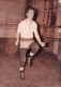BOXE 09/1957 CHIC BROGAN  S'ENTRAINE AVANT LE COMBAT CONTRE HALIMI  PHOTO 18 X 13 CM - Sports