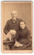 Fotografie P. E. Nickelsen, Westerland Auf Sylt, Portrait älteres Paar In Hübscher Kleidung Mit Hund  - Personnes Anonymes