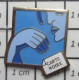 811B Pin's Pins / Beau Et Rare / BOISSONS / CAFE POUR LES SCHTROUMPFS ? CARTE NOIRE - Beverages