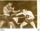 BOXE DAVE CHARNLEY BAT FERNAND NOLLET 02/1961 PHOTO PRESSE ORIGINALE  18X13CM - Deportes