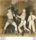 BOXE 1960 CHAMPIONNAT DU NORD DE BOXE SUPER WELTER  JAUSSEU LHOSTE PHOTO DE PRESSE 15X15CM - Sports