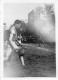 6 PHOTOGRAPHIES ± 1950 - Sport Basket-ball. Match De Basket En Extérieur Sur Terre Battue 90x62 Mm - Sports