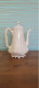 Delcampe - CAFETIERE ANCIENNE (début 20e) PORCELAINE BLANCHE DE LIMOGES " U C" - Sonstige & Ohne Zuordnung