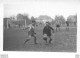 EQUIPE DE FOOTBALL LES ABRETS  ISERE EN MATCH PHOTO ORIGINALE 12 X 8 CM F6 - Sports