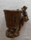 Delcampe - Sculpture Bronze Faune S'agrippant à Un Vase Posé Sur Tortue Et Serpent - Bronzes