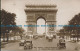 R047451 Paris. L Arc De Triomphe Vu De L Avenue Des Champs Elysees - Monde